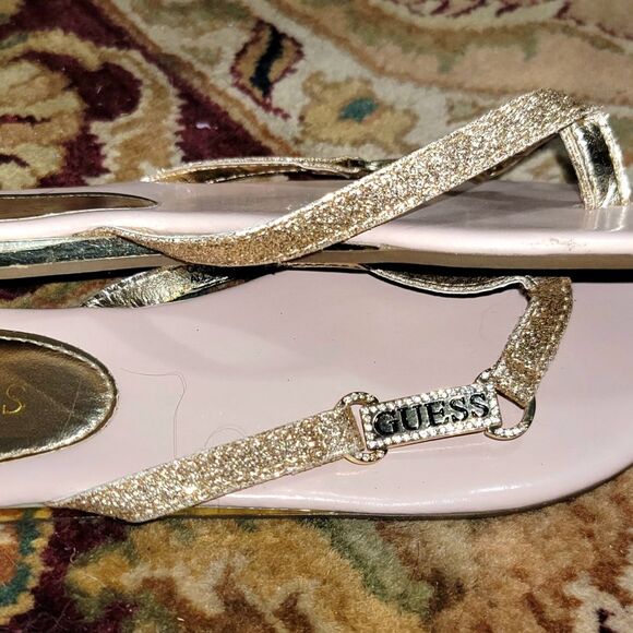 G by Guess Shimmering Y-Strap to Toe Flat Sandals like-New Glamgirl beach pool 6 - Picture 13 of 15